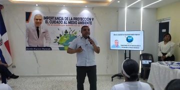 Diputado Ramón Raposo impulsa cultura de protección y cuidado al medio ambiente entre estudiantes de SDN