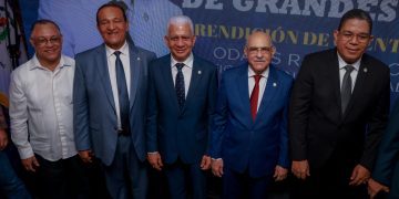 Senador de Valverde realiza rendición de cuentas de su primer año de gestión