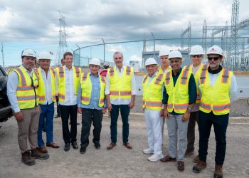 Ministro Santos asegura incorporación de nuevas plantas a gas fortalecerá el sistema energético a corto plazo