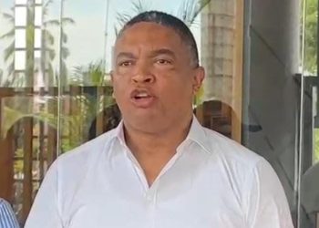 Yván Lorenzo pide a Abinader y Paliza dar explicación sobre la renegociación del contrato AERODOM