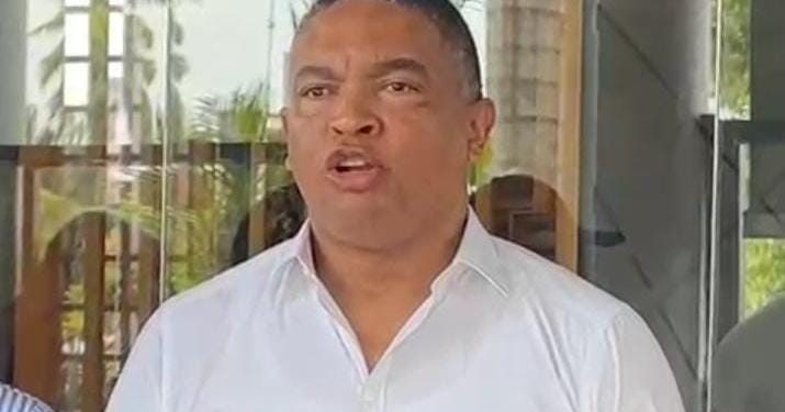 Yván Lorenzo pide a Abinader y Paliza dar explicación sobre la renegociación del contrato AERODOM