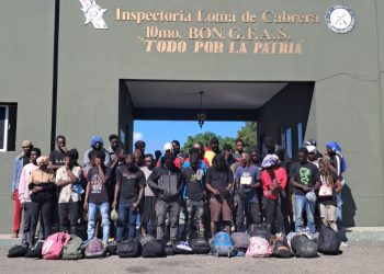 Ejército detiene a 48 nacionales haitianos indocumentados en Loma de Cabrera