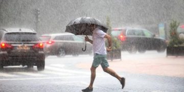 Onda tropical y vaguada provocarán aguaceros en la tarde de este miércoles, según Indomet