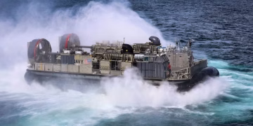 EE.UU. muestra otro entrenamiento de su grupo anfibio en el Caribe, en medio de la tensión con Venezuela