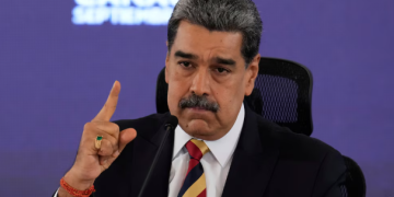 Maduro adelanta la Navidad en Venezuela en medio de la presión militar de EEUU