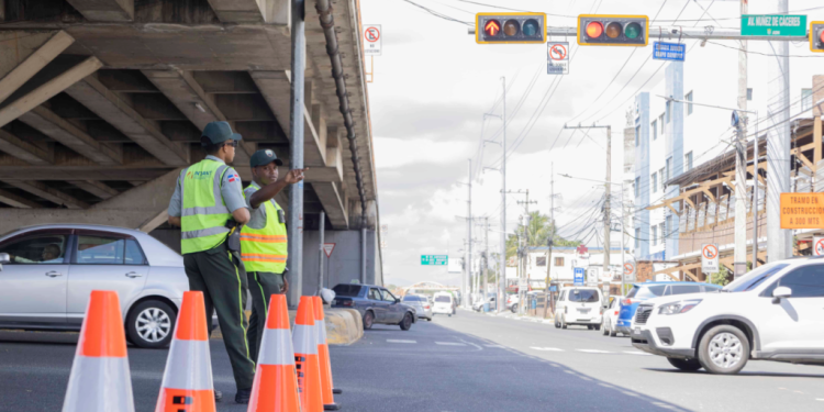 Retiran de forma provisional restricción de giro a la izquierda en Kennedy con Núñez de Cáceres