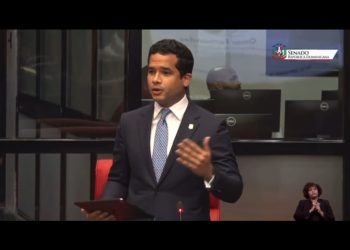 Omar Fernández revela recortes a Educación en presupuesto reformulado