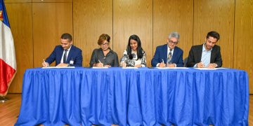 RD y Francia firman acuerdo para impulsar finanzas públicas sostenibles e inclusivas