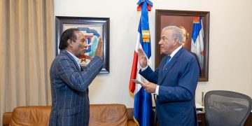 Juramentan a Zorrilla Ozuna como director de Desarrollo Fronterizo