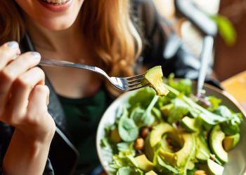 Nutriente de origen vegetal podría ser un aliado clave en la prevención del cáncer