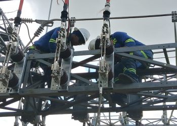 Edeeste inicia trabajos para reforzar suministro eléctrico en la Jacobo Majluta 