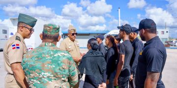 Lee Ballester coordina acciones para incrementar operaciones de control migratorio en la zona Este