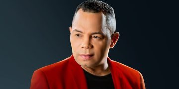 Diputados reconocen al bachatero Joe Veras