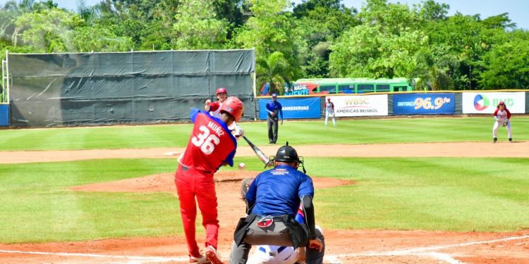 Puerto Rico mantiene invicto al derrotar a Cuba