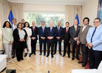 Director Desarrollo de la Comunidad garantiza ampliación de programas