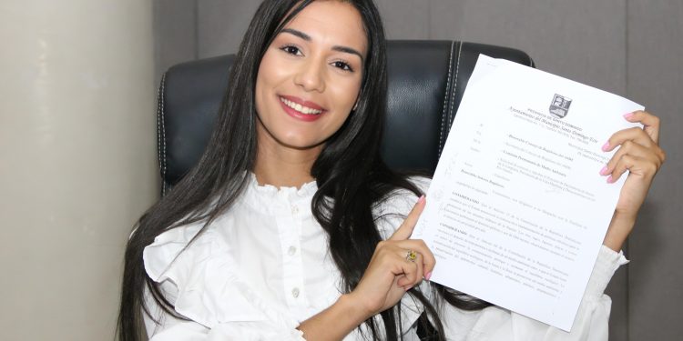 Consejo de Regidores de SDE aprobó la propuesta de Aileen Decamps para preservar y descontaminar el río Ozama