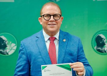 Vocero de los diputados de la Fuerza del Pueblo, Rafael Castillo, formaliza inscripción como candidato a la Dirección Política