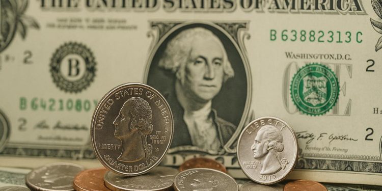 Tasa de cambio baja 90 puntos y refleja realidad del mercado