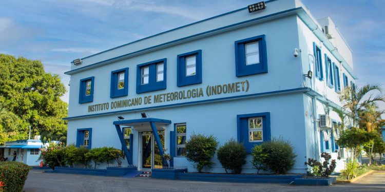 Indomet pronostica mañana estable y aguaceros con tormentas eléctricas en provincias durante la tarde