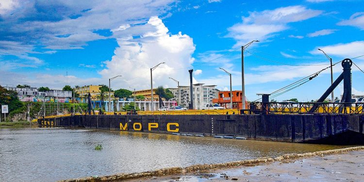 El tránsito por el Puente Flotante estará suspendido este sábado durante 2 horas