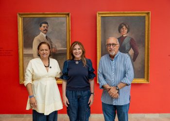 Carolina visita el Centro León y reafirma su compromiso con la cultura dominicana