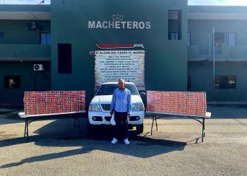 Ocupan contrabando de más de 49 mil unidades de cigarrillos escondido en diferentes compartimentos de una camioneta en Santiago Rodríguez