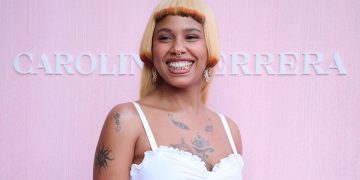 Tokischa presente en desfile de la colección Primavera-Verano 2026 de Carolina Herrera en Madrid