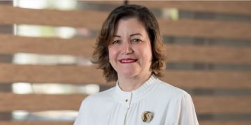 Aura Celeste Fernández es la nueva gerente general de CNSS