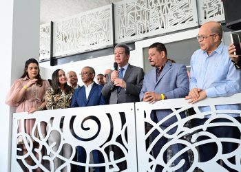 Leonel asegura desde Nueva York que el PRM ha colapsado los servicios públicos: “los hospitales están más enfermos que los pacientes”