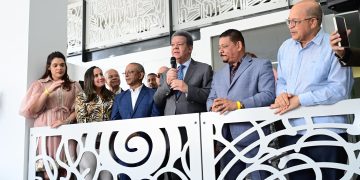 Leonel asegura desde Nueva York que el PRM ha colapsado los servicios públicos: “los hospitales están más enfermos que los pacientes”