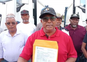 Alcaldía de Pedro Brand moderniza su flotilla y compra dos nuevos camiones compactadores