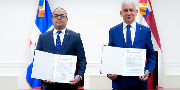 Senado y Tribunal Constitucional renuevan acuerdo de cooperación interinstitucional