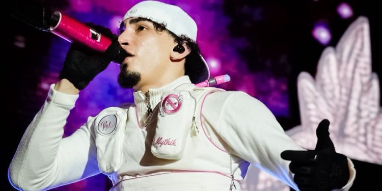 Omar Courtz estrena tour por Latinoamérica con sold out en Santo Domingo