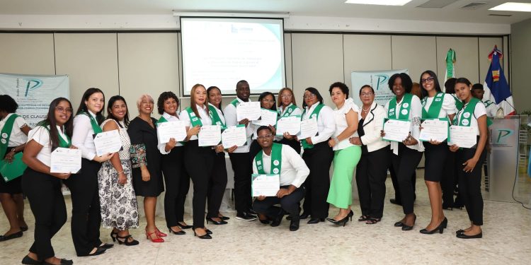 ISESP gradúa a 275 docentes del Programa Nacional de Inducción 2024-2025