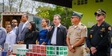 Gobierno da un duro golpe al comercio ilícito: incauta e incinera más de dos toneladas de materia prima para fabricar medicamentos irregulares