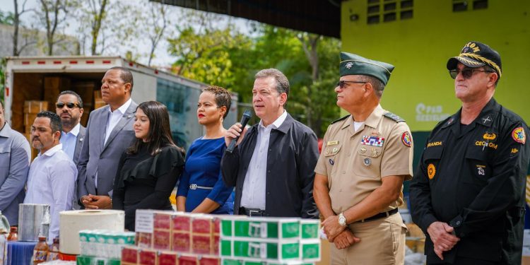Gobierno da un duro golpe al comercio ilícito: incauta e incinera más de dos toneladas de materia prima para fabricar medicamentos irregulares