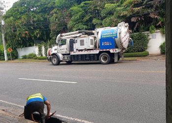 Alcaldía del Distrito Nacional refuerza trabajos preventivos para disminuir efectos de vaguada y onda tropical