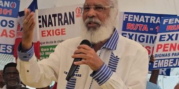 Juan Hubieres exige devolver a Banreservas unos RD$240MM en compra de autobuses sobrevaluados  