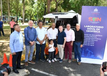Servicio Geológico Nacional presenta Laboratorio Móvil de Geofísica de Vanguardia