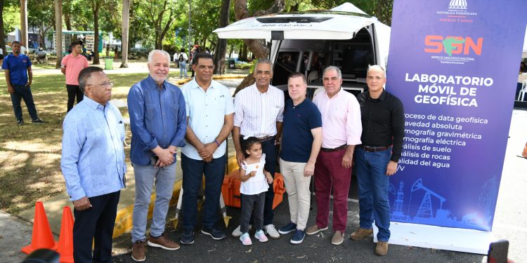 Servicio Geológico Nacional presenta Laboratorio Móvil de Geofísica de Vanguardia