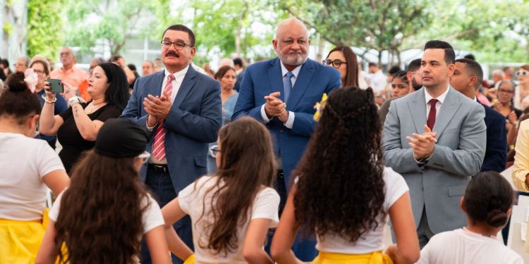 Roberto Fulcar llama en Puerto Rico a derrotar la pobreza del Caribe con liderazgo trascendente y educación democrática
