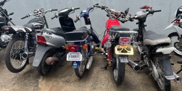 Policía Nacional recupera motocicletas y automóvil reportados como robados en La Vega