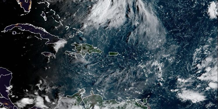 Indomet: Ambiente caluroso y soleado en gran parte del país, con aguaceros aislados en la tarde