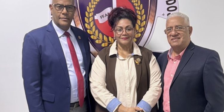 Presidente de la Hermandad de Veteranos se reune con la Dra Yubelkis Aquino, candidata a Presidir CMD