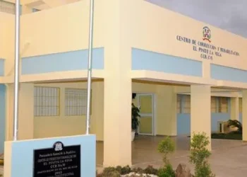 Recluso rompe los barrotes de cárcel El Pinito en La Vega y se fuga