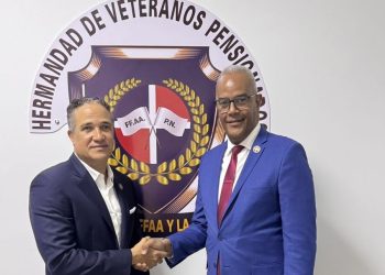 Mayor General (R) Ney Aldrín Bautista, P.N. visita La Hermandad y ofrece todo su apoyo para rescatar la dignidad