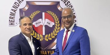 Mayor General (R) Ney Aldrín Bautista, P.N. visita La Hermandad y ofrece todo su apoyo para rescatar la dignidad