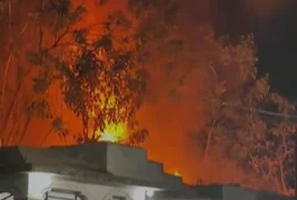 Incendio reduce a cenizas vivienda en Quisqueya, SPM