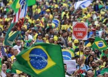 Miles protestan en defensa de Bolsonaro y exigen una amnistía en pleno juicio por golpismo