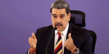 Maduro aseguró que EE.UU. despliega sus tropas cerca de Venezuela porque quiere sus riquezas naturales